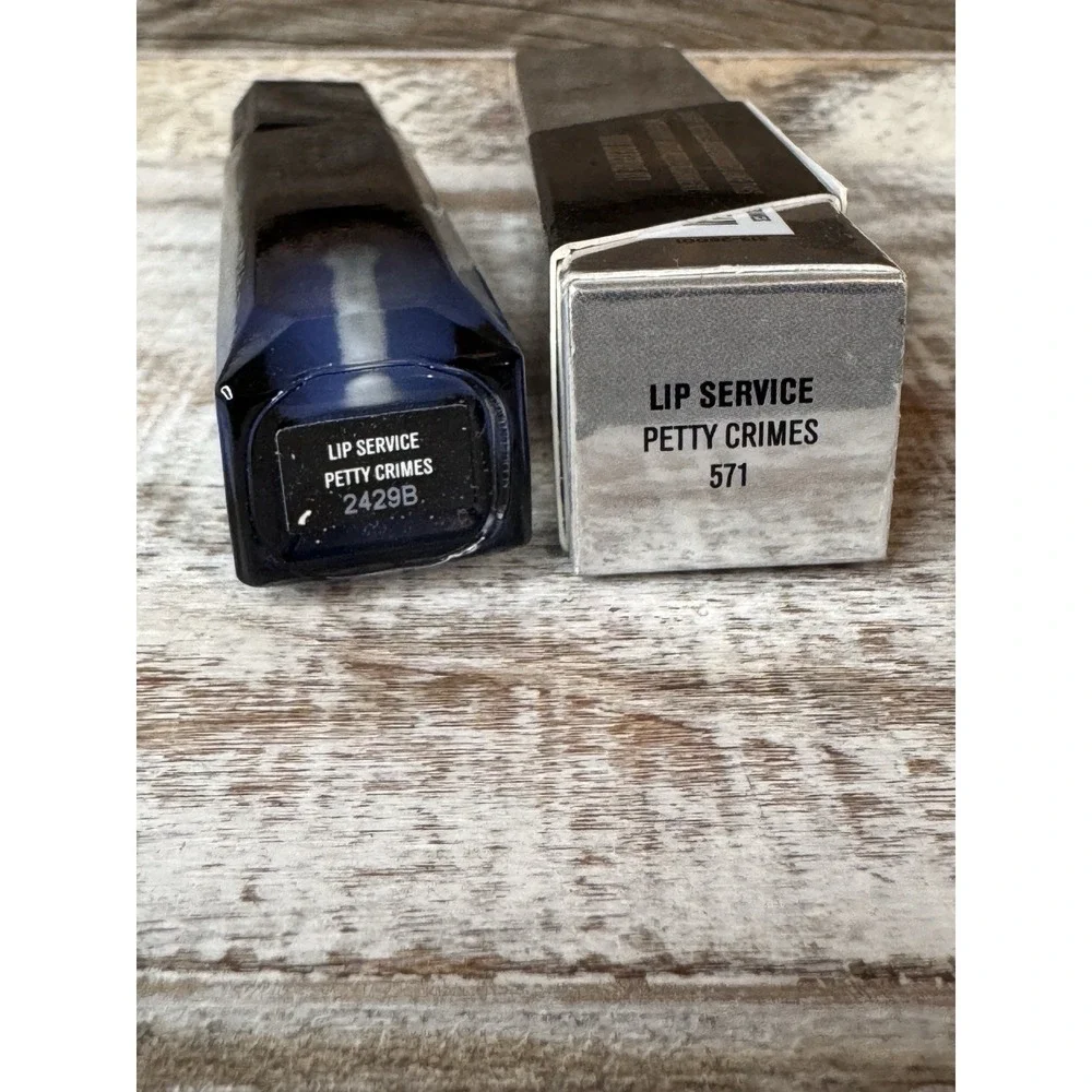 il makiage‎ Lip Service Hi-Shine Lip Glaze Shade 571 Petty Crimes | MSRP = $29